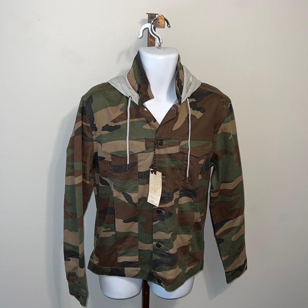 NOMAD JACKET